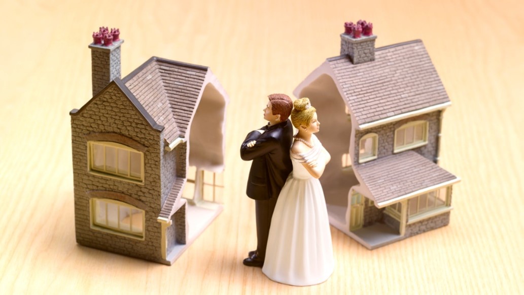 LOS PRINCIPALES MOTIVOS QUE LLEVAN A LAS PAREJAS AL DIVORCIO: ¿POR QUÉ AUMENTA DURANTE EL VERANO, SEPTIEMBRE Y OCTUBRE?